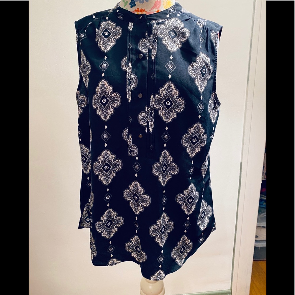 Banana Republic Button Up Patterned Tank